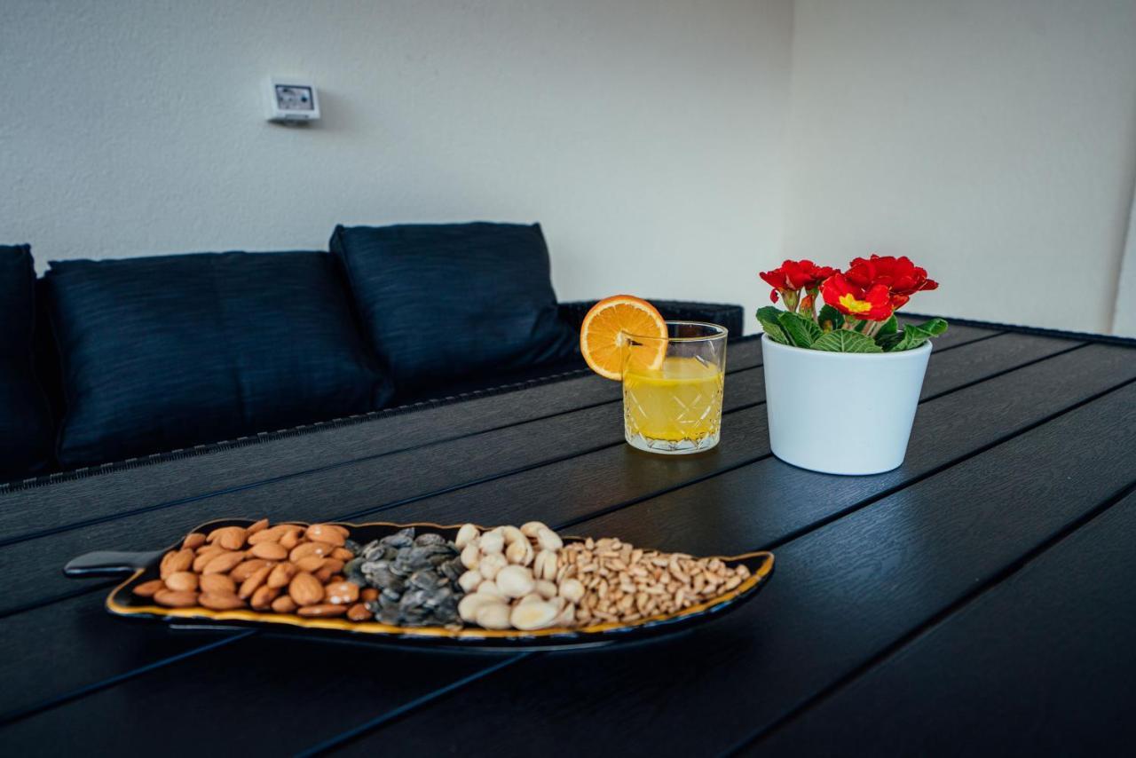 Apartman Mlikota Zagvozd Екстериор снимка